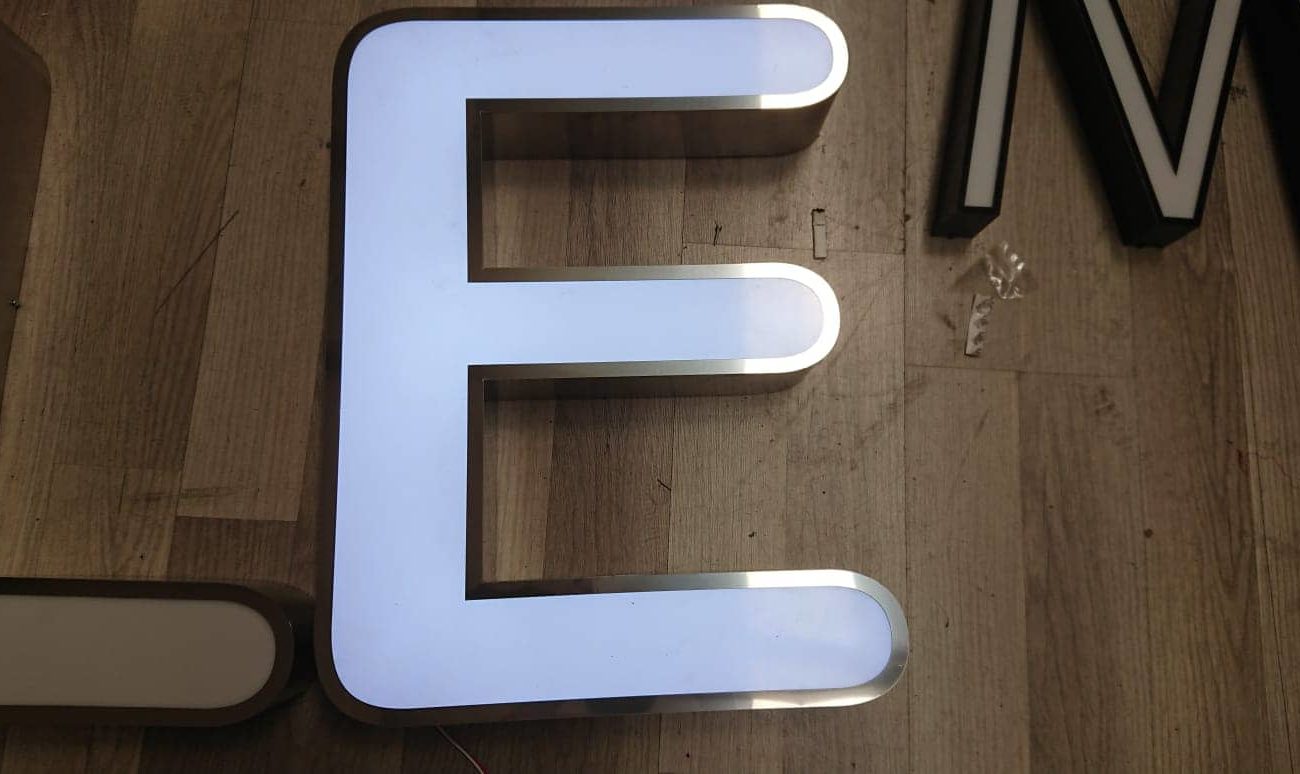 Aktiv Werbung Profilbuchstaben