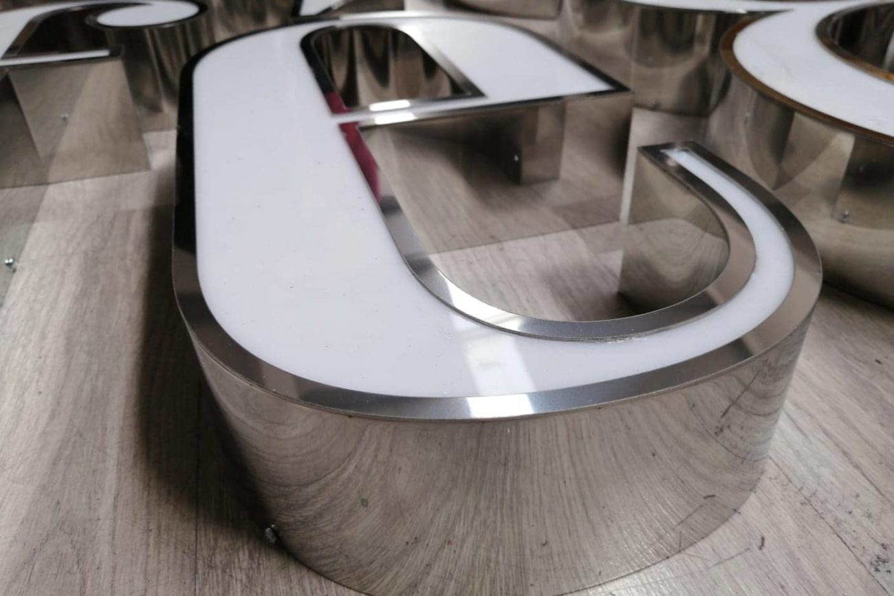 Aktiv Werbung Profilbuchstaben